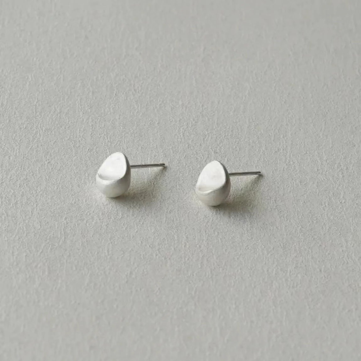 The Water Drops-Minimal Ear Stud