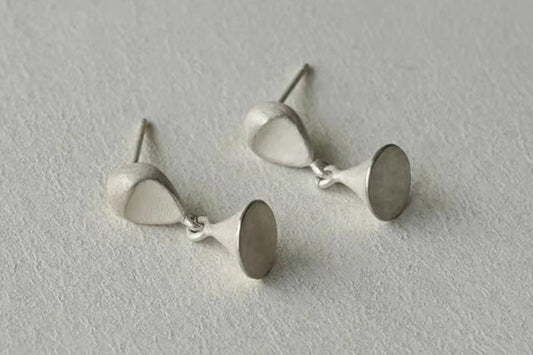 The Hourglass-Ear Stud