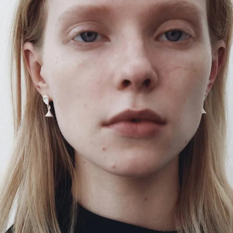 The Hourglass-Ear Stud