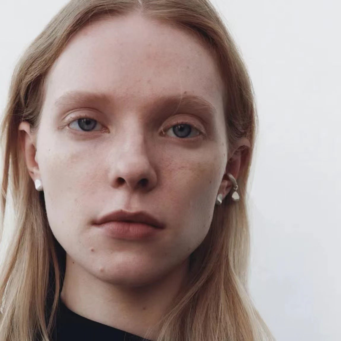 The Water Drops-Minimal Ear Stud