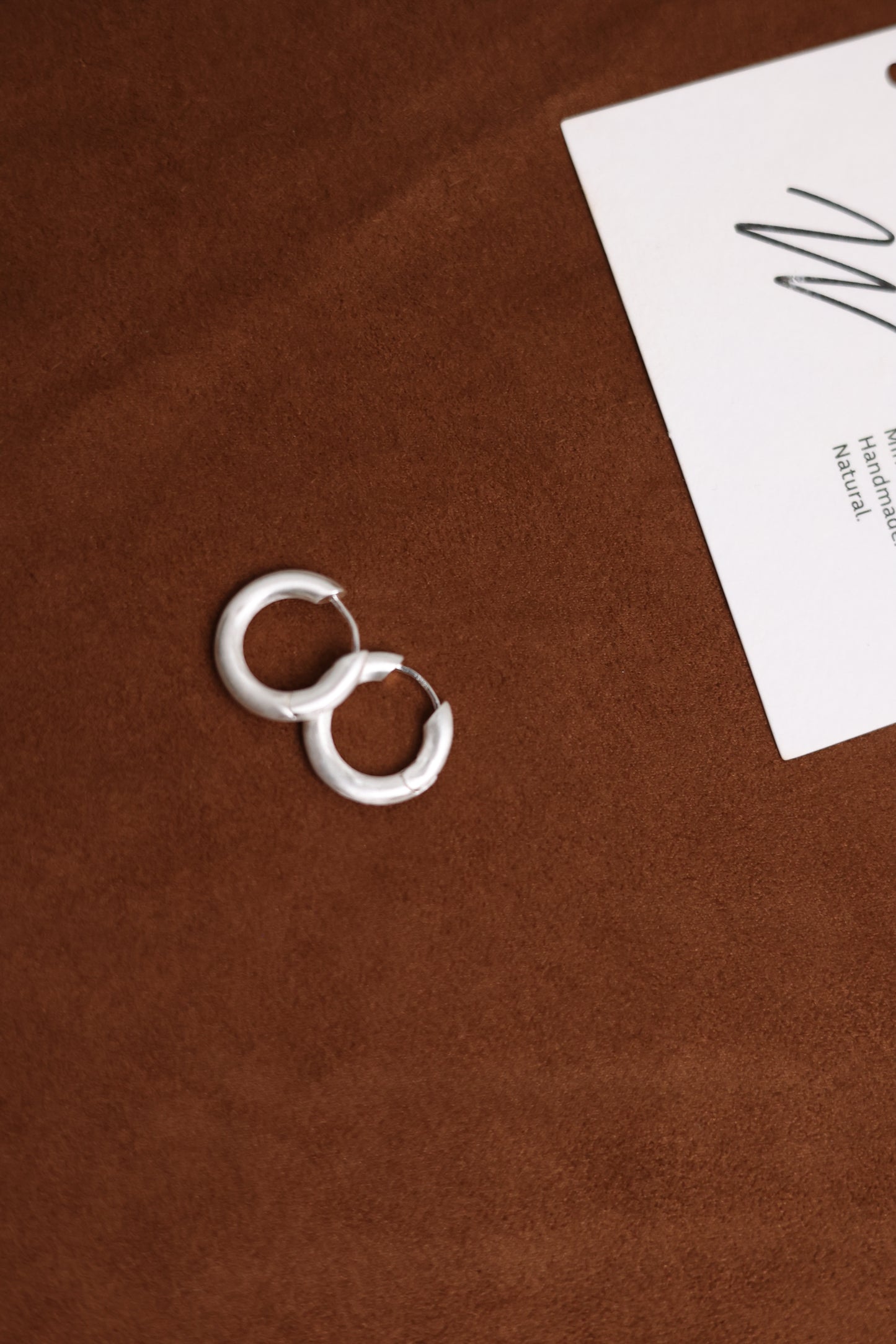 The Minimalist Basic Hoop